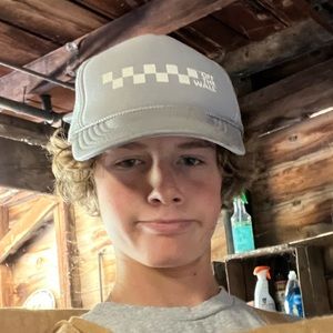 Meet your Posher, Aaron